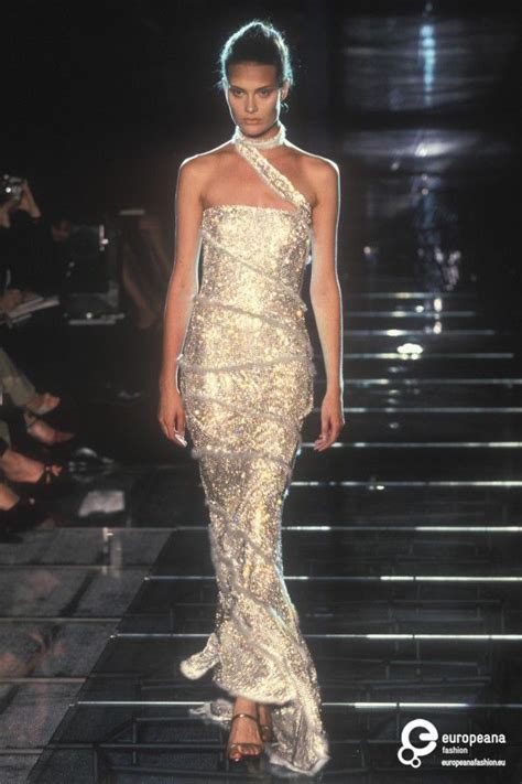 calendario pravo 1998 versace|GIANNI VERSACE Atelier Fall Winter 1998 1999 Haute Couture .